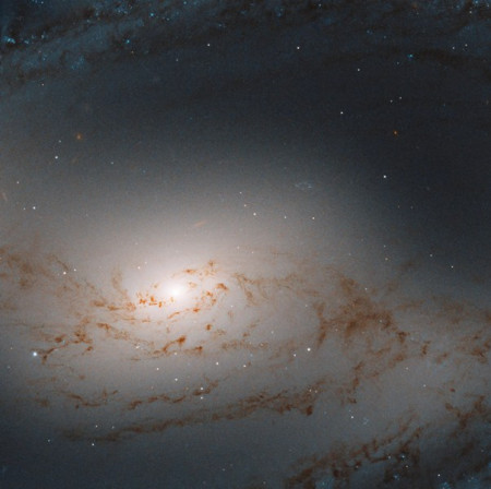M109 - Spirální galaxie s příčkou v souhvězdí Velké medvědice